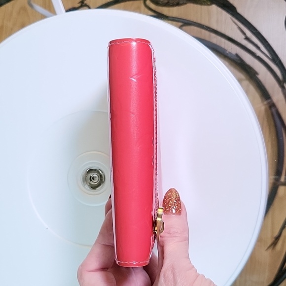 Louis Vuitton Vernis Trifold Short Wallet - Picture 4 of 13